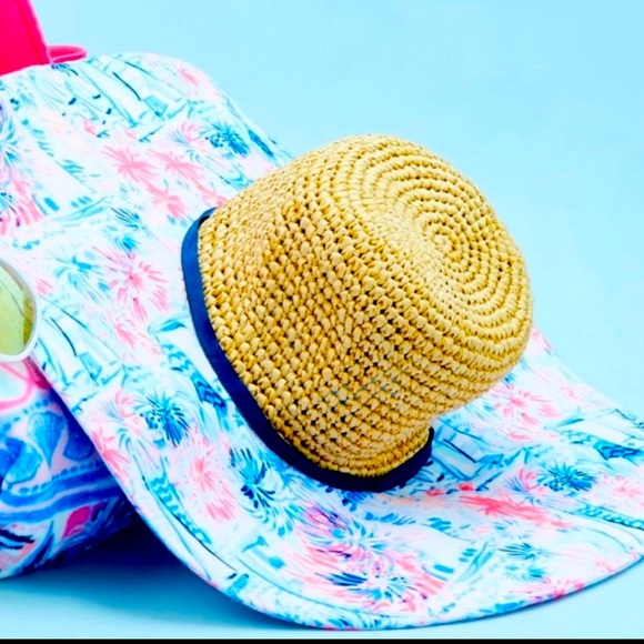 NIP Lilly Pulitzer Beach Hat - Picture 1 of 1